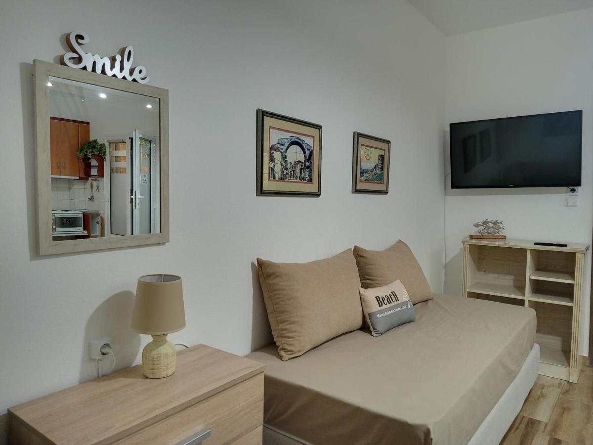 Niki Stavros Comfort Studios Екстериор снимка